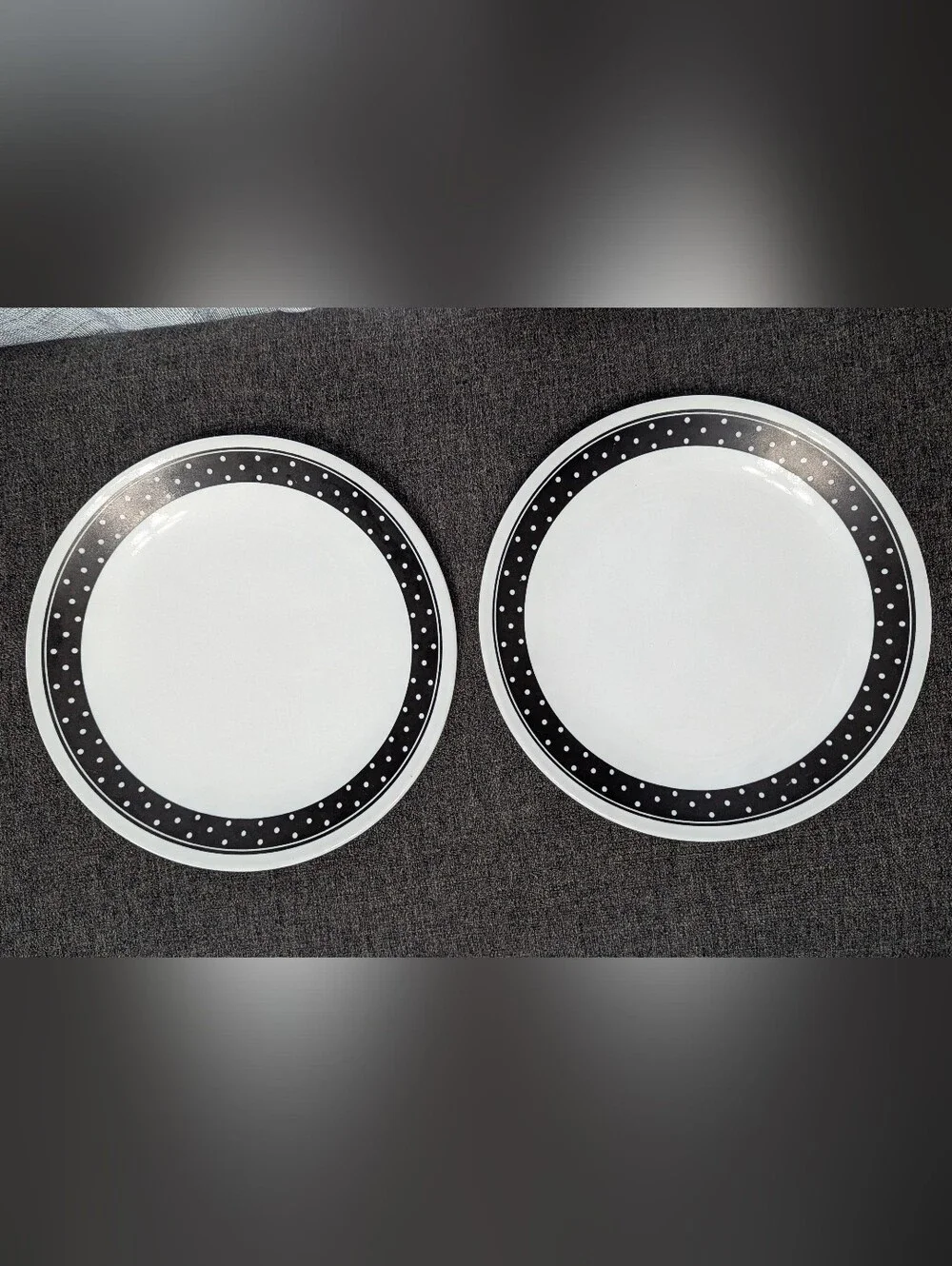 Corelle Brilliant Black Dots Set Of Two Luncheon Plates 8.5 Inches